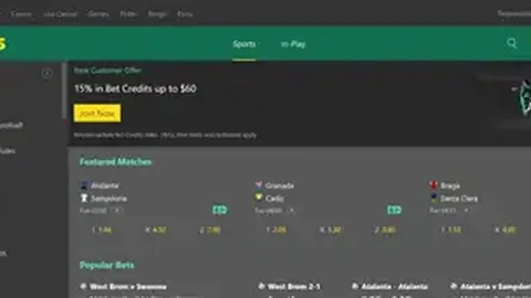 卡鲁索和多特华莱士固守防线，亚历山大力挺进攻，避免成为防守负担