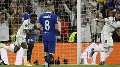 铜梁龙荣耀谢幕，张外龙主帅共赴离别，新征程启航在即！